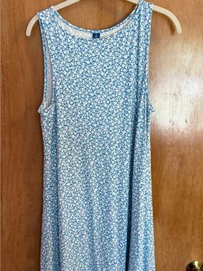 Old Navy M TALL Light Blue and White Ditsy Floral Swing Dress